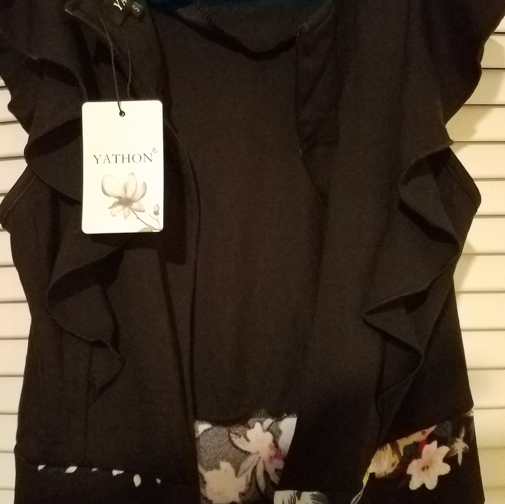 Dress - Picture 4 of 5